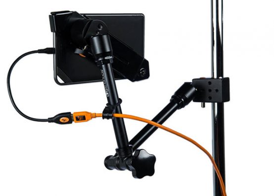 Tethering to Non-iOS Tablets with a Cable Tethering to Non-iOS Tablets with a Cable