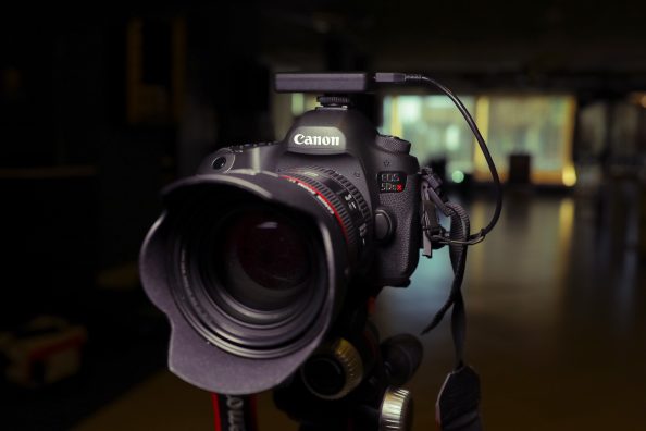 Pedro Messias Shoots Unik Edition Custom Motorcycle with the Case Air Wireless Tethering System Pedro Messias Shoots Unik Edition Custom Motorcycle with the Case Air Wireless Tethering System