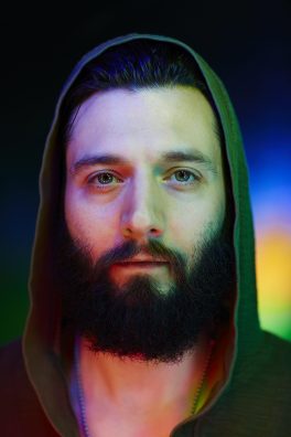 How I Got the Shot with Jeremy Cowart – Custom LED Lighting How I Got the Shot with Jeremy Cowart – Custom LED Lighting